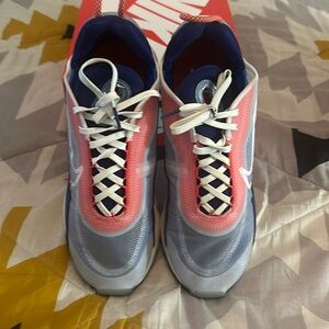 Men's Nike Air Max 2090 .